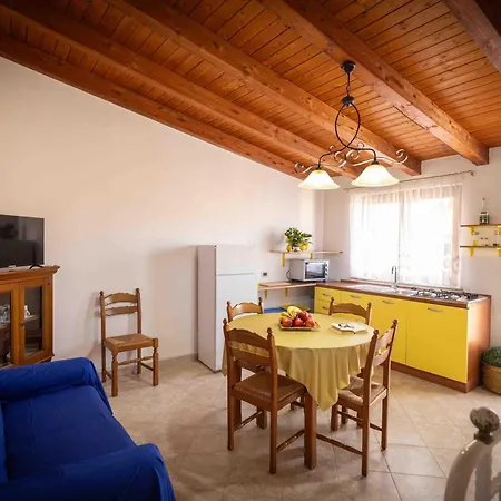 Sunshine Apartment *