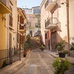Sunshine * Trappeto (Sicily)